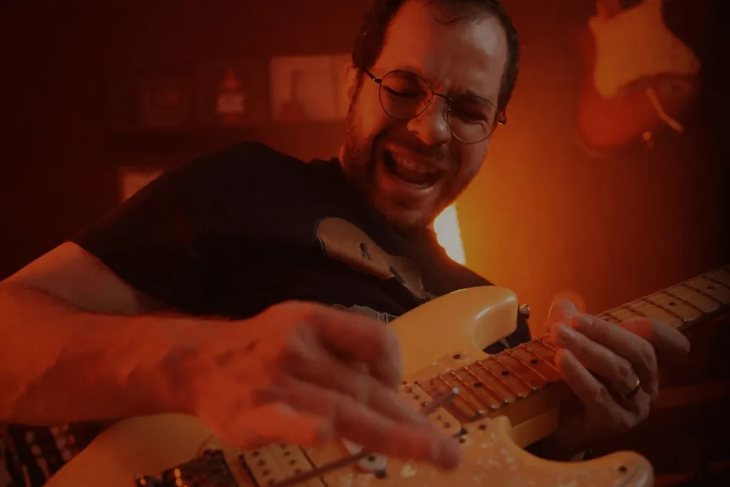 Rodrigo Ferrarezi, criador do curso Guitarra Intensiva.